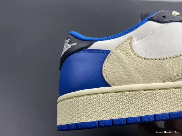 Air Scott Fragment 1 Design Jordan x DM7866-140 x Travis Low Retro 0526